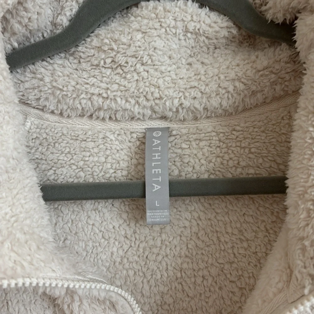 Athleta Sherpa Jacket. Size L. - Picture 3 of 7